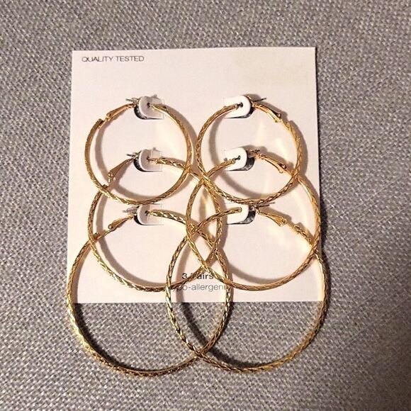 Gold-Tone Textured Hoop Earring Set, 3-Piece - Picture 4 of 7